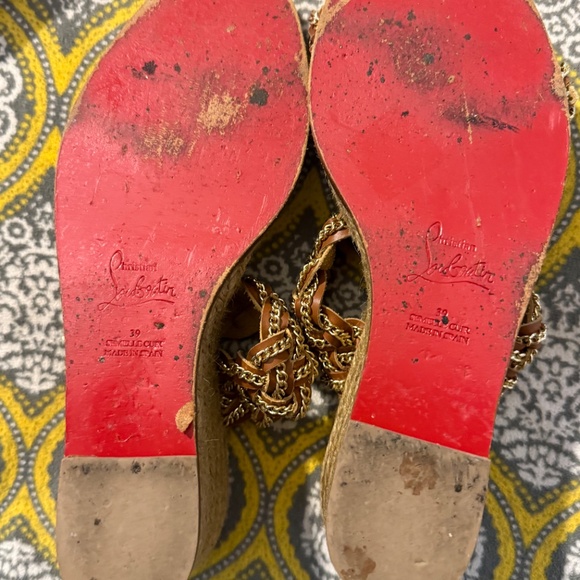 Christian Louboutin - Picture 3 of 4